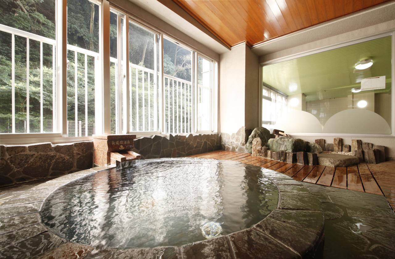 โฮเต็ล ทาเฮอิ Hotel มัตสึยามะ ภายนอก รูปภาพ
