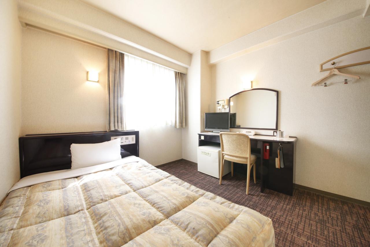โฮเต็ล ทาเฮอิ Hotel มัตสึยามะ ภายนอก รูปภาพ
