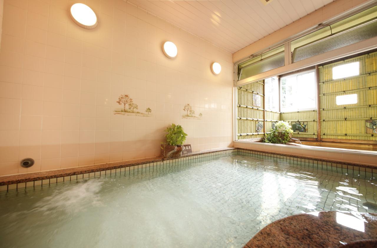 โฮเต็ล ทาเฮอิ Hotel มัตสึยามะ ภายนอก รูปภาพ